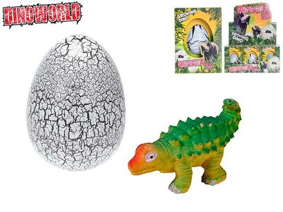 Dinosaurus vejce líhnoucí a rostoucí