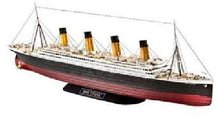 * Plastic model kit lo 05210 - R.M.S. Titanic 1:700