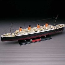 * ACADEMY Model Kit loď 14215 - The White Star liner TITANIC MCP (1:400)